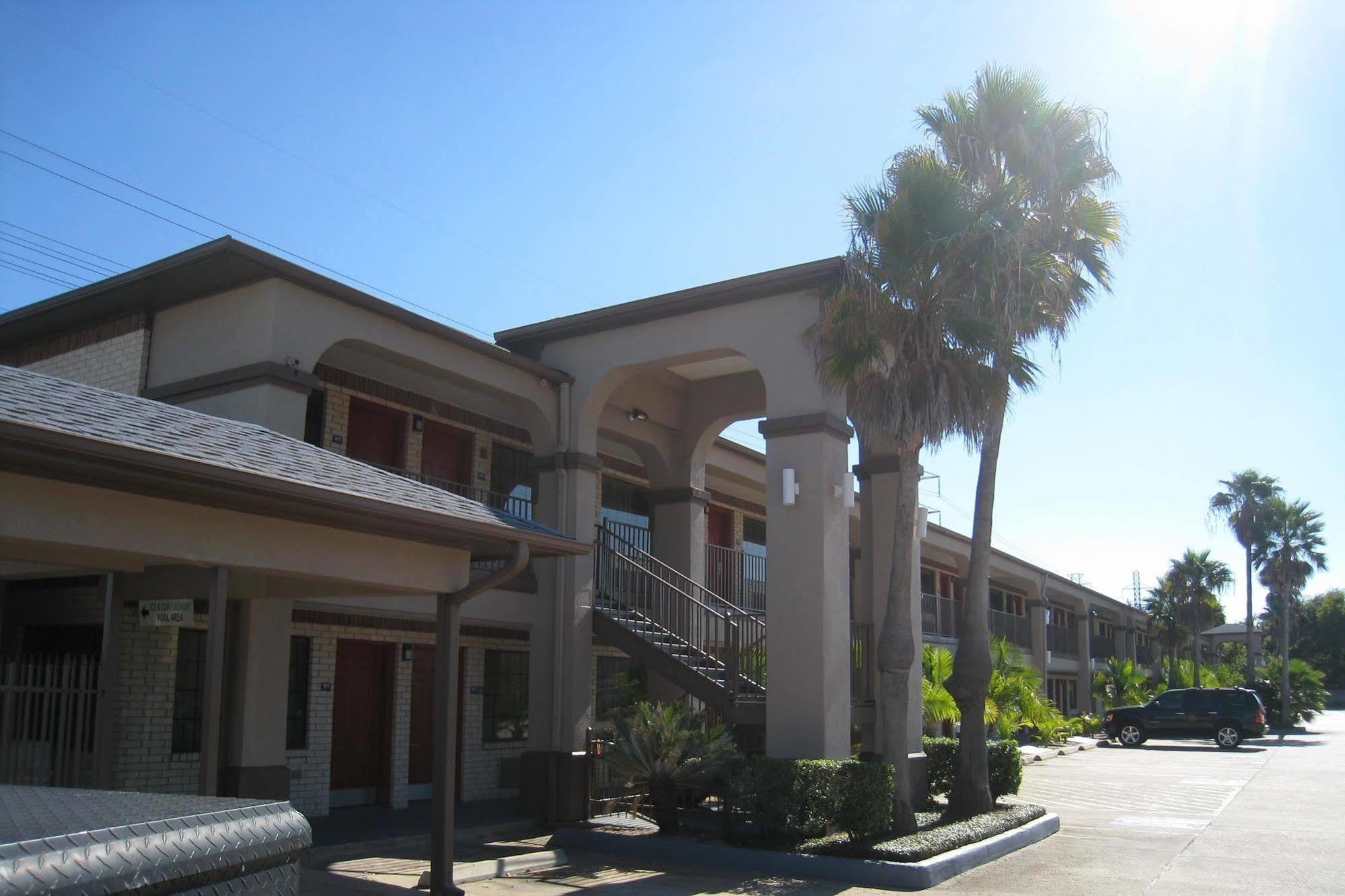Oxford And Nasa Motel