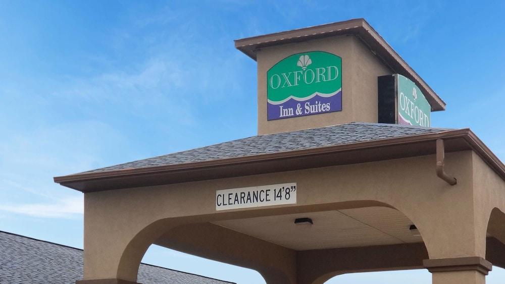 Motel Oxford And Nasa Webster