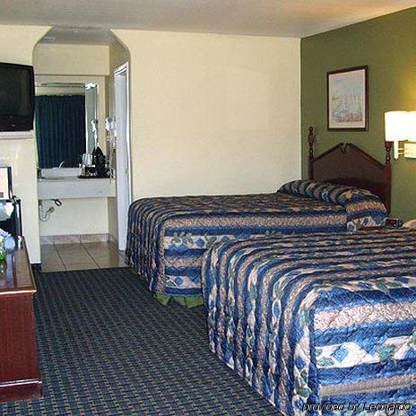 Oxford And Nasa Motel 2*